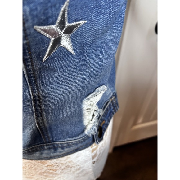 Judith March Distressed Jean Jacket Rhinestone Gypsy W/ Embroidered Stars Boho M - Picture 6 of 16
